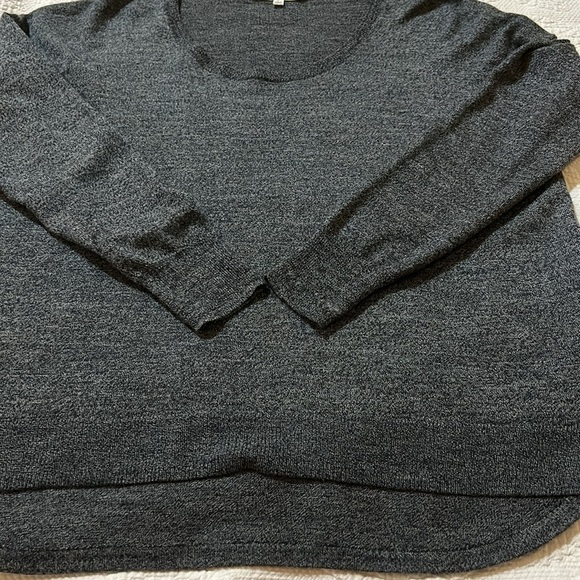 Madewell Wool Blend Light weight sweater. Small - Picture 7 of 8